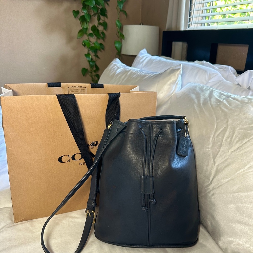 Coach navy Lula legacy 1990s vintage Drawstring Bucket Bag